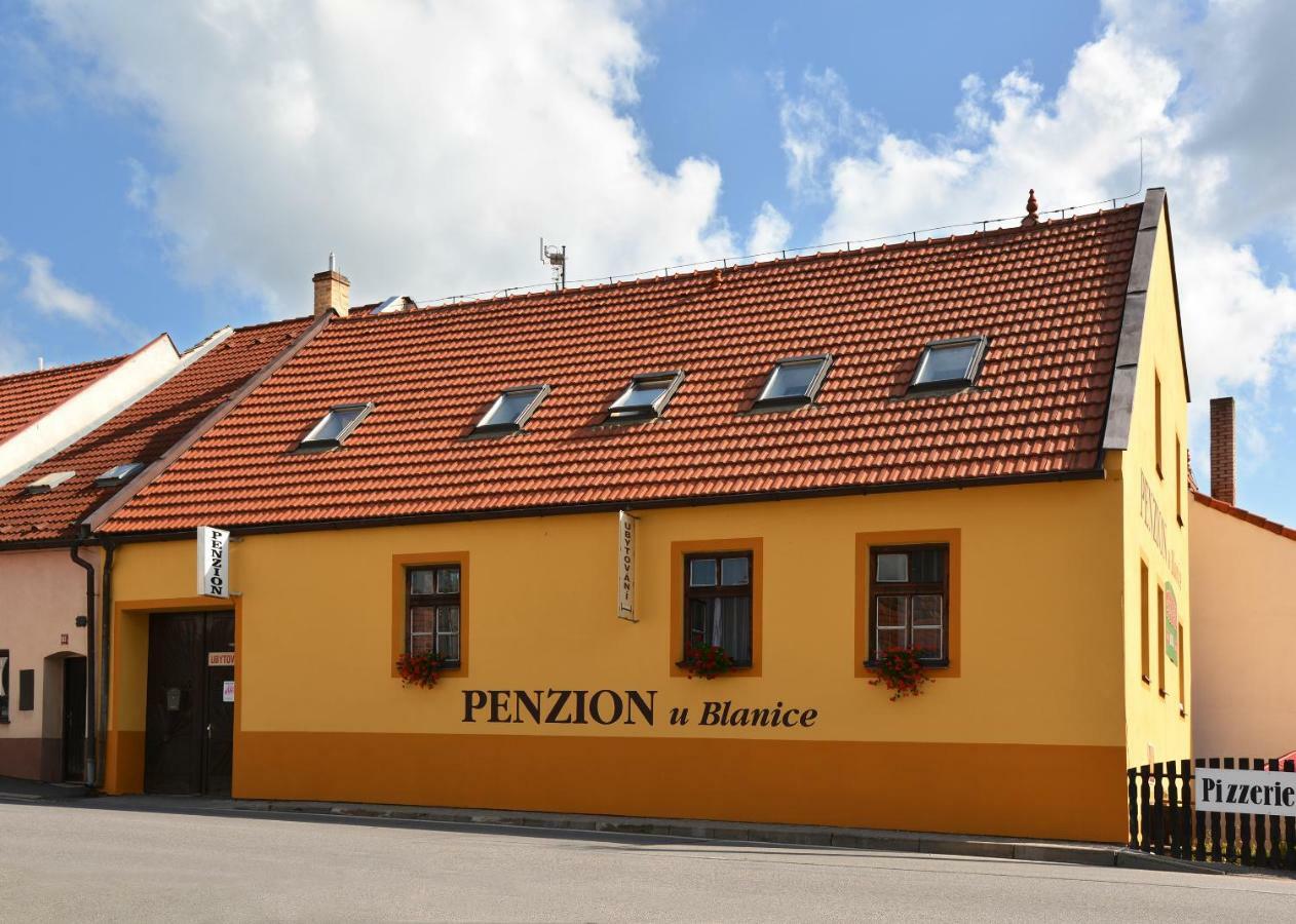 Penzion U Blanice Hotel Husinetz Exterior photo